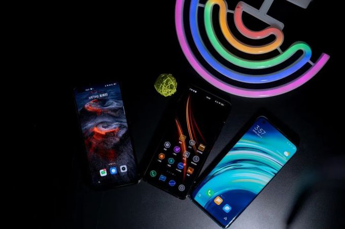 小米10、iQOO 3、realme X50 Pro对比测评 | 谁更值得入手?