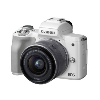 适合自拍且兼顾续航的佳能EOS 200D Mark II单反相机