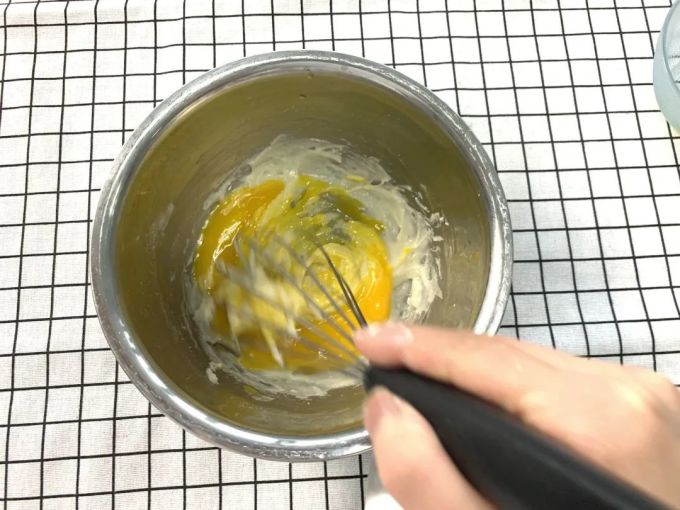 将春天装进蛋糕:樱花物语慕斯带你品尝最甜的春意