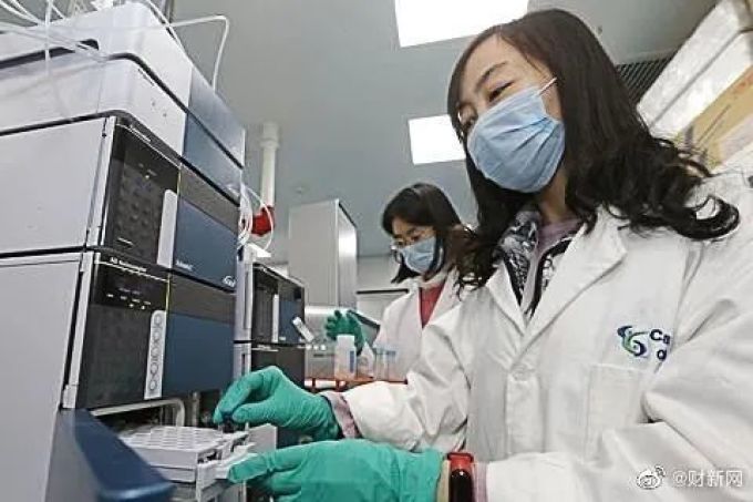 新冠疫苗全球竞赛,谁是终结疾病的屠龙刀?