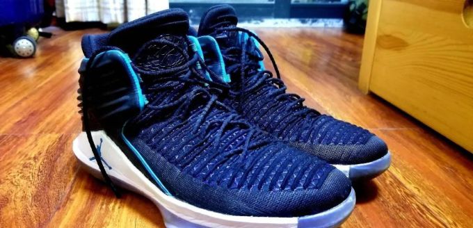 AJ32、AJ33及SE版本,三鞋对比测评!