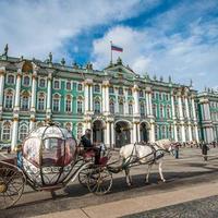 圣彼得堡，艾尔米塔什博物馆（冬宫）里的明星画作，天猫新文创就能买到