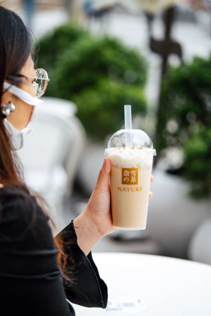 奈雪的这杯新品宝藏茶,谁喝都不胖