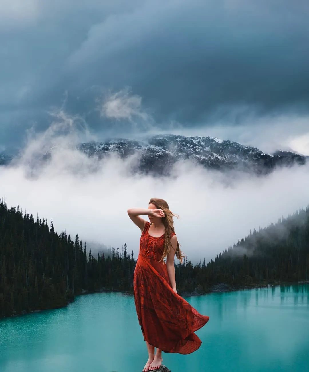 看一眼就美晕!这些绝美旅行照,居然全都是妹子的自拍?