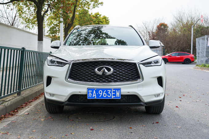 评车场no 85 令人失望的qx50和吵到爆炸的vc Turbo Suv 什么值得买