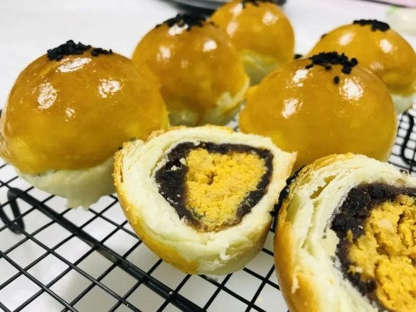 烘焙百科书 | 蛋黄酥、相思饼、3Q饼配方来啦,这三款中点可以撑起一家私房!