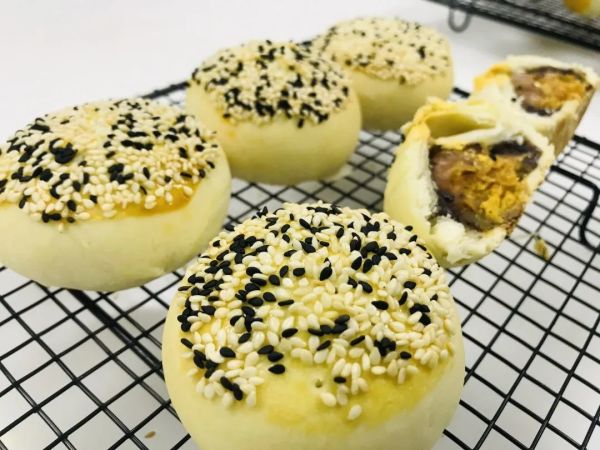 烘焙百科书 | 蛋黄酥、相思饼、3Q饼配方来啦,这三款中点可以撑起一家私房!