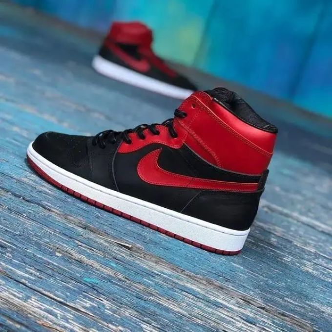球鞋史上的大骗局——Air Jordan 1