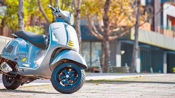 新车速递：动力更强，支持手机互联，Vespa GTS 300 Super Tech上市