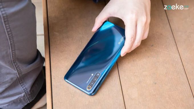 realme X50 5G正如我们期待的“5G”一样:又快又便宜