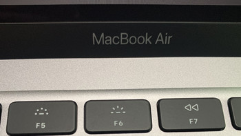 数码产品体验 篇一：星巴克我来了：从零开始入手MacBook Air 2020 