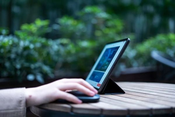 iPad Pro 2020测评 | 配合“妙控键盘”,生产力瞬间拉满?