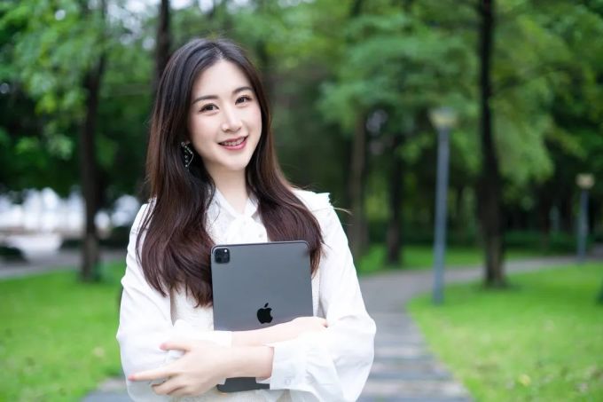 iPad Pro 2020测评 | 配合“妙控键盘”,生产力瞬间拉满?