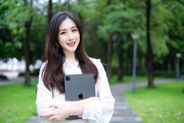 iPad Pro 2020测评 | 配合“妙控键盘”,生产力瞬间拉满?