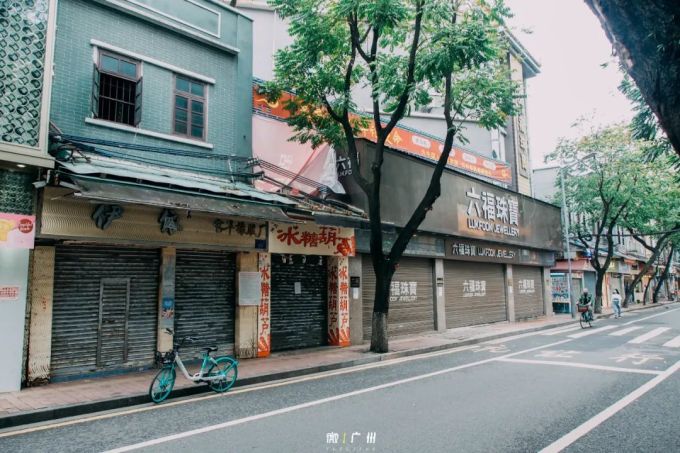 宝华面店关门、荔湾广场被拆,再见了上下九…