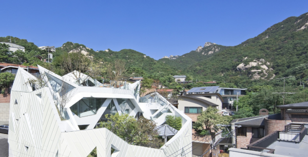 这是什么神仙设计! 韩国建筑师把联排别墅玩出花: 不卖房子, 卖文化