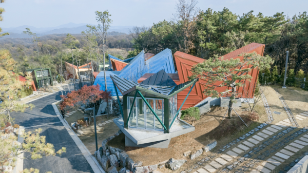 这是什么神仙设计! 韩国建筑师把联排别墅玩出花: 不卖房子, 卖文化
