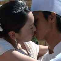 日本电影行业受疫情影响，明令禁止即将拍摄的接吻、拥抱戏份，防止传播隐患
