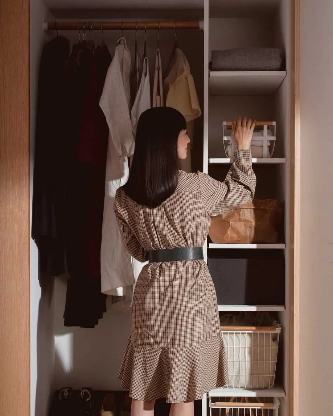 衣柜换季，日本主妇做得太神了！毛衣、羽绒服清洁不起球，还多收纳50件