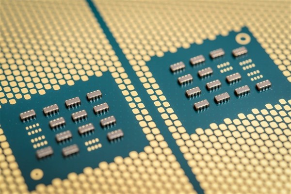 Intel 下代 10nm 服务器 CPU 开大，一次集齐 PCIe 5.0/DDR5