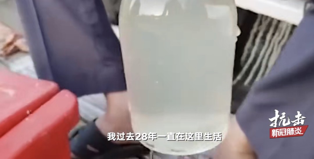 印度专家：封城后恒河变清澈 部分可直接饮用 ｜ 重庆列车穿楼将增LED 让列车穿进“火锅”