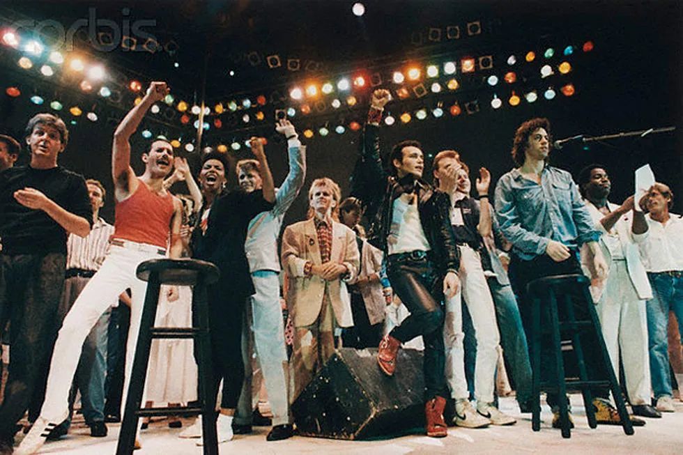 全球最大的抗疫演唱会，让我们重回1985年的We are the World！
