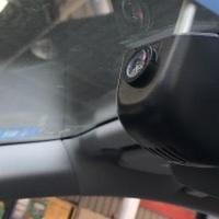 奥迪A4L安装凯路德C1行车记录仪，隐藏走线带停车监控，索尼镜头很清晰