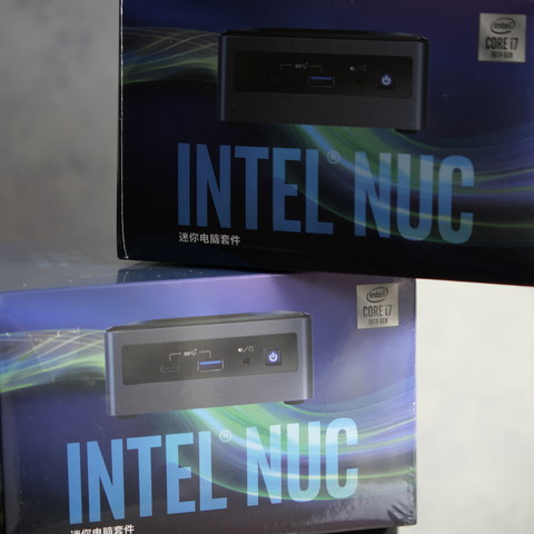 6核64G内存最强便携小钢炮：intel NUC10开箱