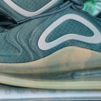 360怎么够？翻个倍才爽？--Nike Air Max 720开箱简评