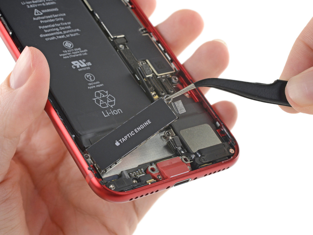 Intel 基带：iFixit 拆解新款 iPhone SE，电池与 iPhone 8 互不兼容