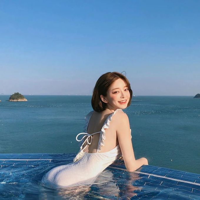 “最佳女友笑容”竟然是渣女招牌笑?不愧是鞋圈宝藏“阿姨”姜泰莉