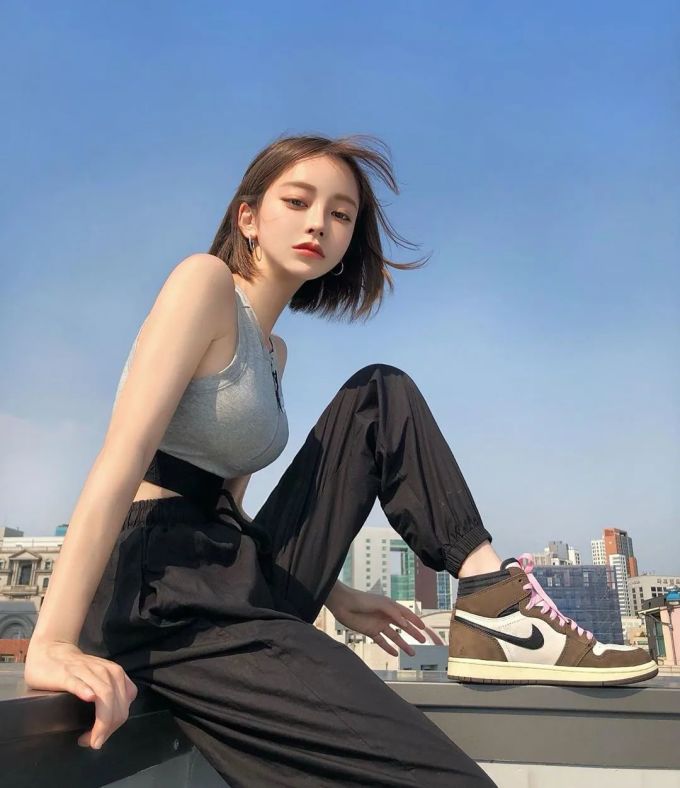 “最佳女友笑容”竟然是渣女招牌笑?不愧是鞋圈宝藏“阿姨”姜泰莉