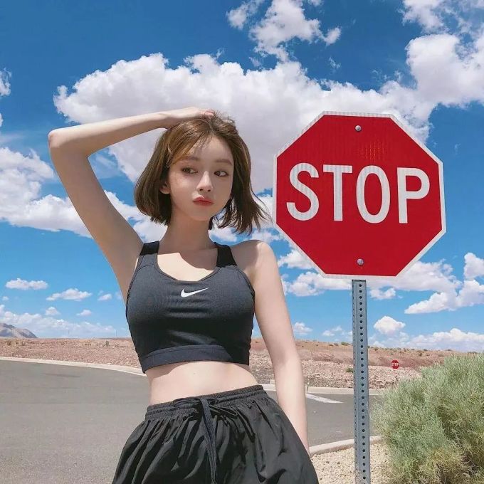 “最佳女友笑容”竟然是渣女招牌笑?不愧是鞋圈宝藏“阿姨”姜泰莉