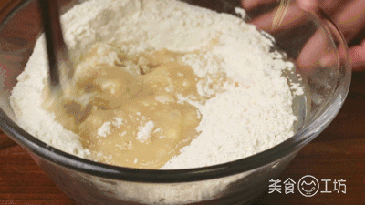 家有面粉就能做宫廷小吃，又香又酥，一捏就酥掉渣
