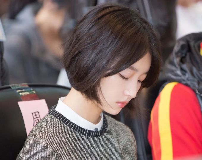 完美侧颜女孩,都赢在这个小细节上
