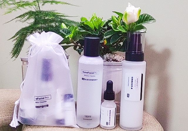 夏季水乳 | 补水不粘腻——文艺性冷淡风小众护肤品HFP