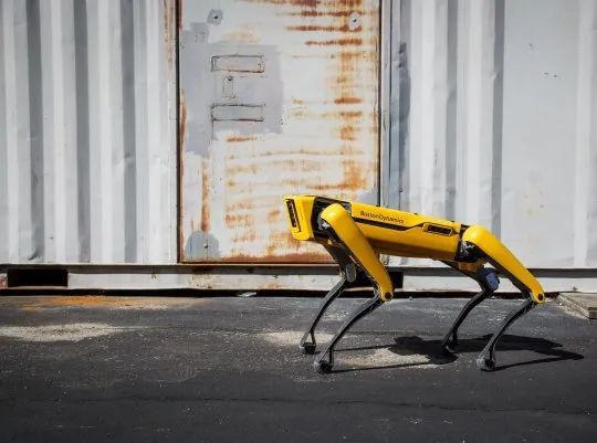 波士顿动力的机械狗Spot获得2.0升级，人工智能加持或成抗疫奇兵