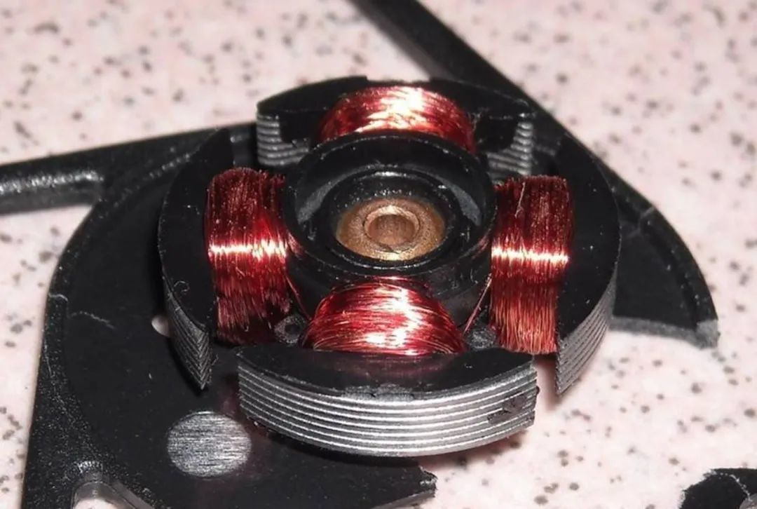 小科普风扇轴承都有啥