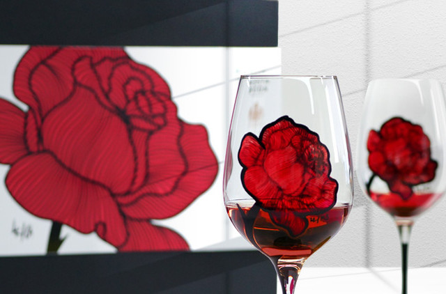 520告白季能瞬间提升浪漫氛围的红酒杯，kostaboda tattoo玫瑰对杯