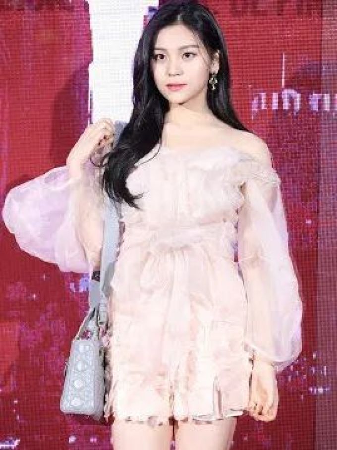 “最丑女爱豆”的逆袭,长了一张不可爱的娃娃脸是什么体验?
