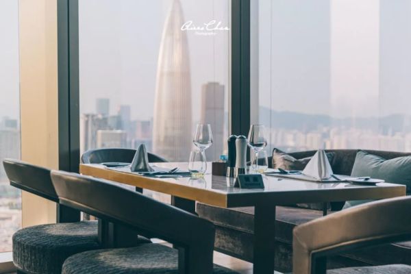 顶着传奇和旗舰的光环,深圳莱佛士真的一点都不虚