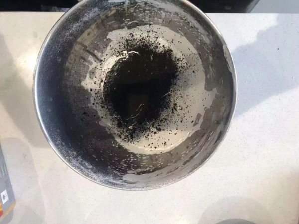 豆泥种也能做蛋糕?竹炭水果蛋糕+拉丝麻薯,连边角料都被抢空!
