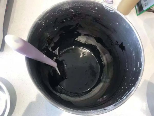 豆泥种也能做蛋糕?竹炭水果蛋糕+拉丝麻薯,连边角料都被抢空!