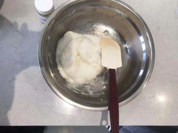 豆泥种也能做蛋糕?竹炭水果蛋糕+拉丝麻薯,连边角料都被抢空!