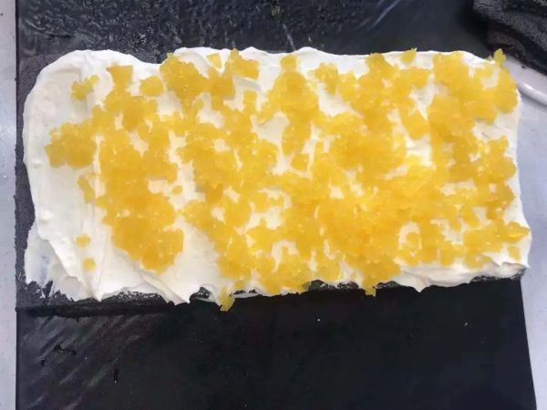 豆泥种也能做蛋糕?竹炭水果蛋糕+拉丝麻薯,连边角料都被抢空!