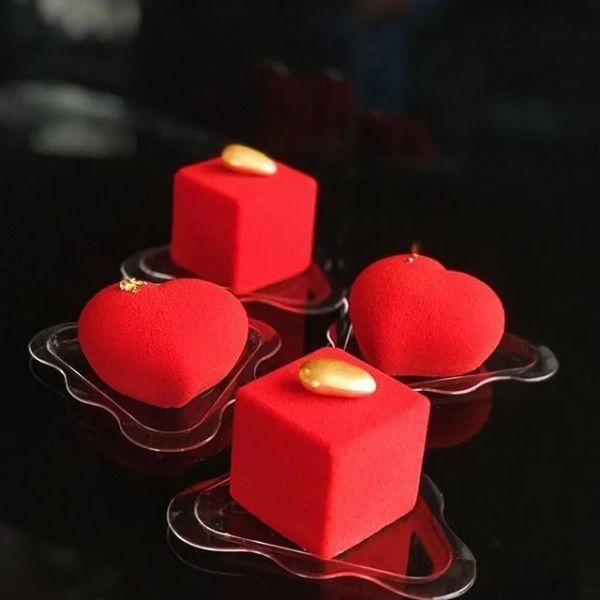 在蛋糕上玩沙面,美到惊艳!40万粉丝疯狂点赞,这美景是烘焙界的大腕!
