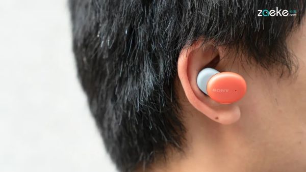 索尼 WF-H800 找的方向,就是“年轻化”