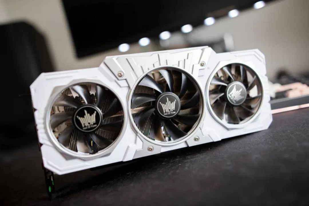 ​解毒 | 一块很香的高端显卡，影驰HOF RTX2080 Super上手