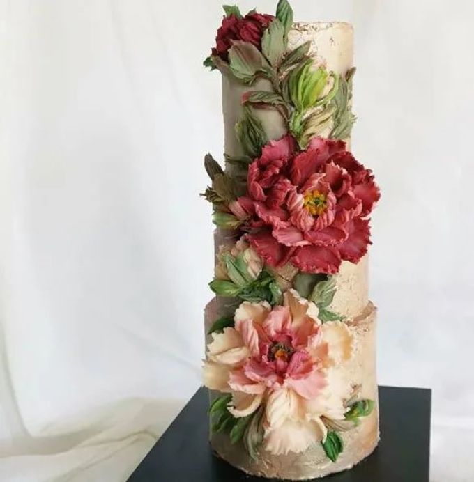 为了做出漂亮的蛋糕浮雕花,她修炼3年,只看花就知道她付出了多少,那叫一个美~