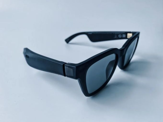 要墨镜?要耳机?Bose Frames Alto智能音频眼镜帮你解决难题!